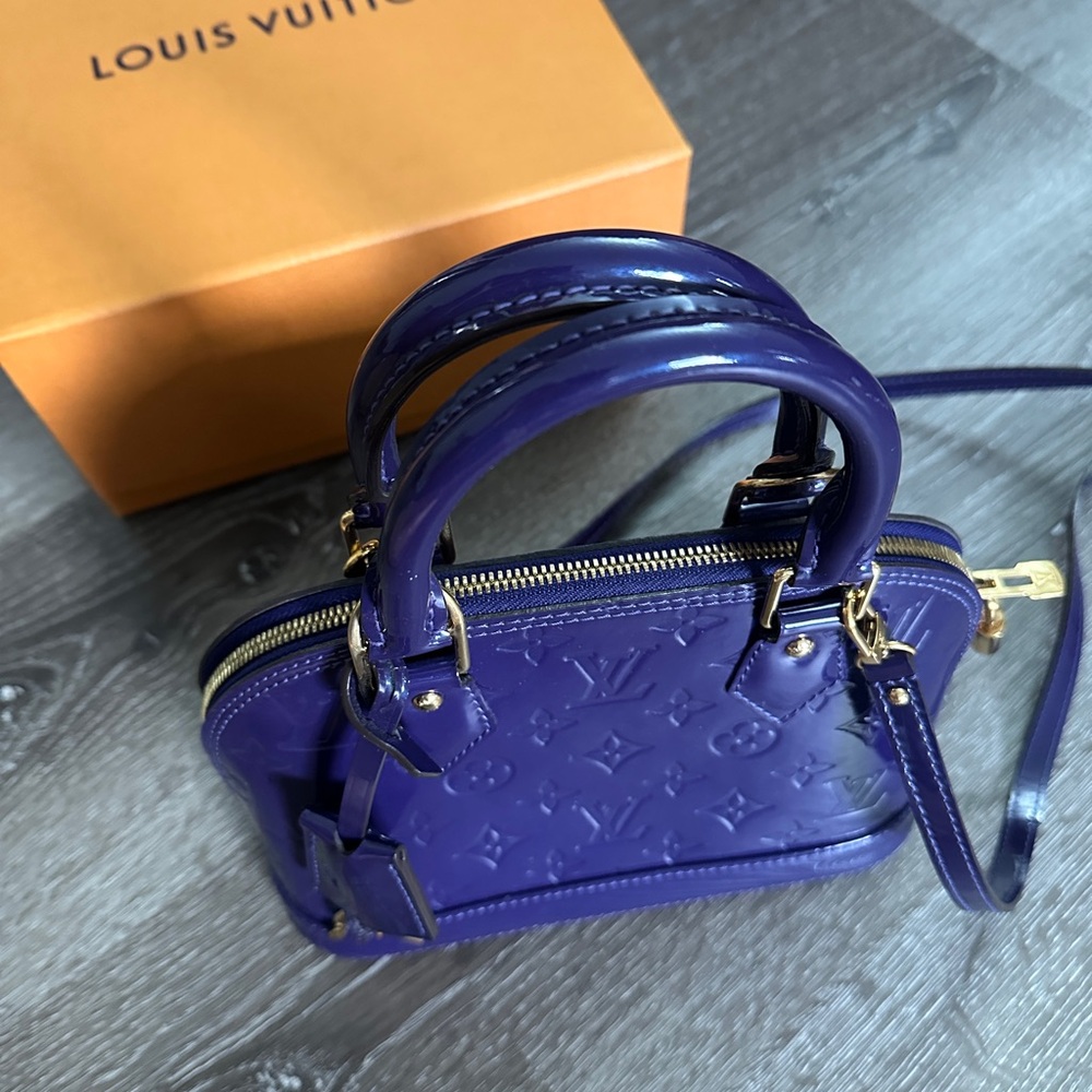 Louis Vuitton Alma BB Monogram Vernis Bag - Picture 10 of 16
